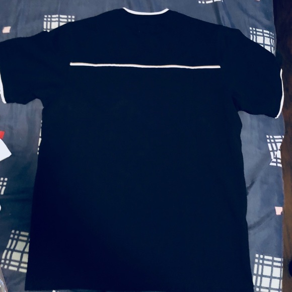 BRAND NEW SUPREME SHIRT - Picture 5 of 6